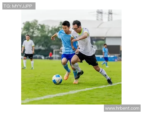 武汉足球队在精英赛中的战术运用与表现分析及未来发展方向探讨